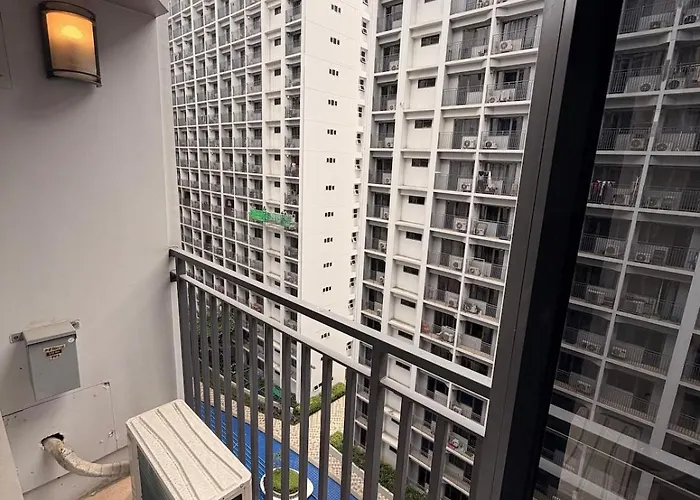 Zen Urban Near Moa & Naia Ps4 Netflix Apartment